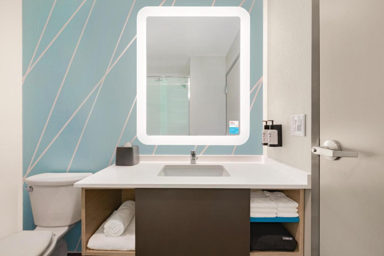 Avid Hotel - Staunton By Ihg Kültér fotó