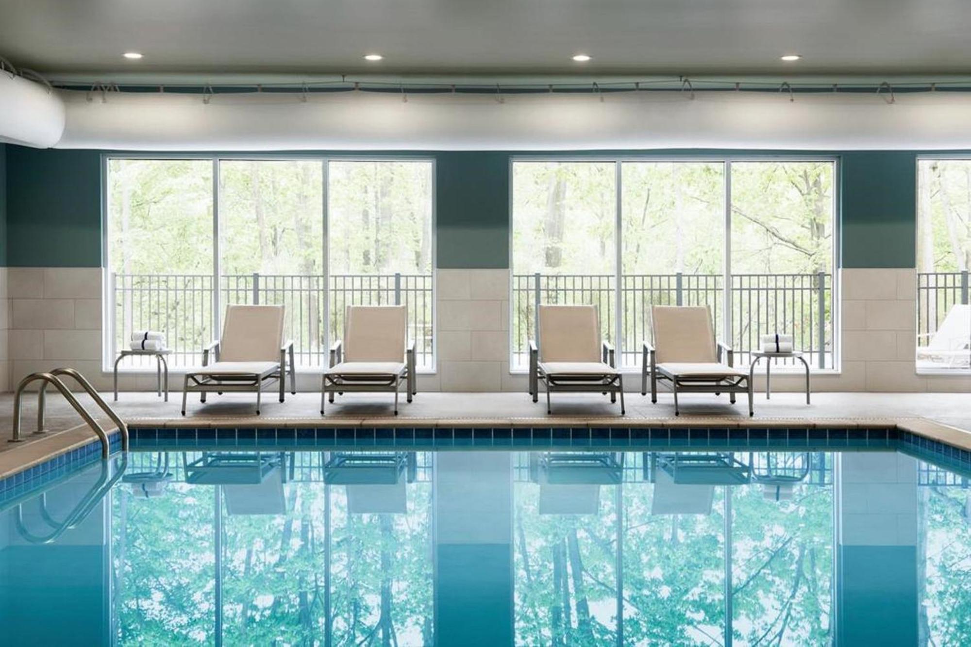 Avid Hotel - Staunton By Ihg Kültér fotó